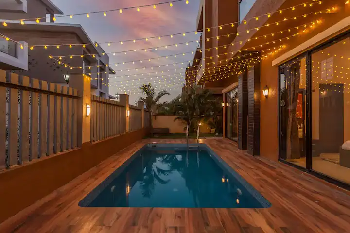 Martini Villa private pool at sunset